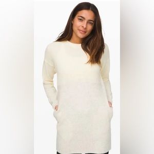 Lululemon Restful Intention Sweater in Angel Wing/Heathered Light Ivory